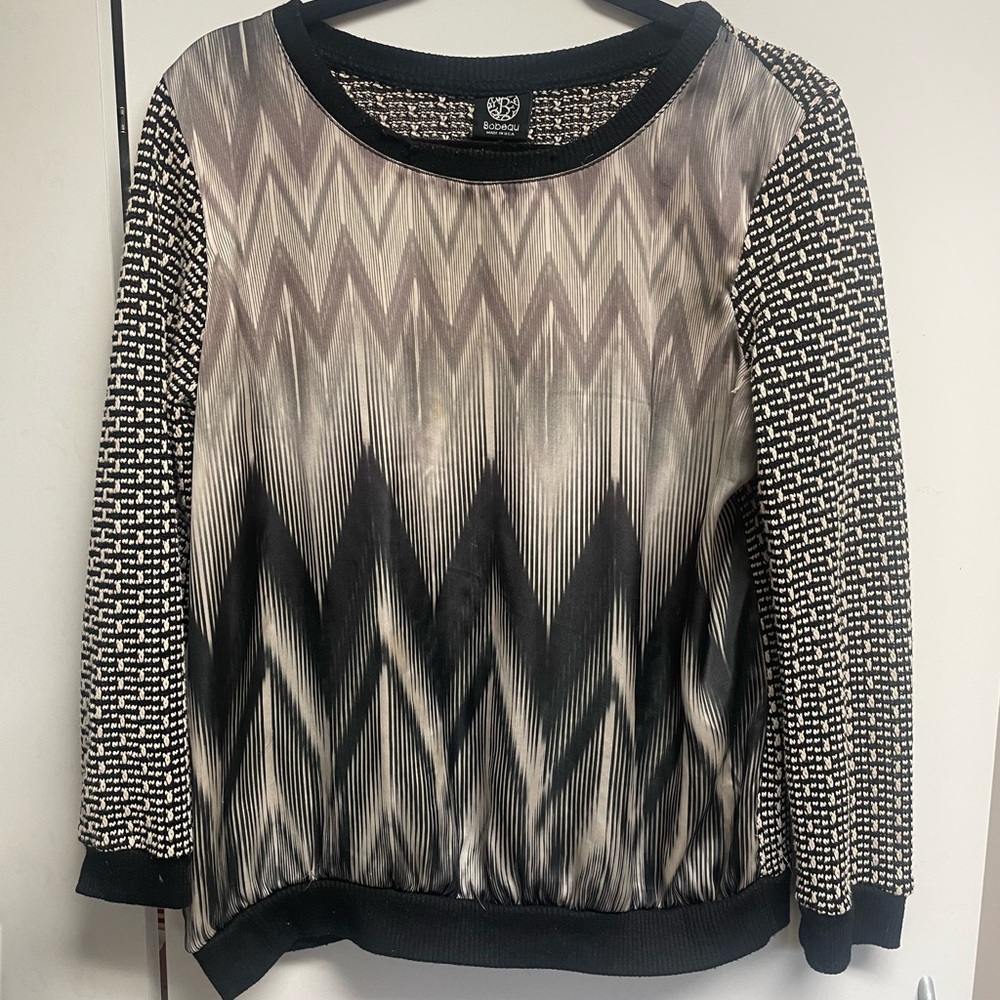Black and White Geometric Pattern Sweater